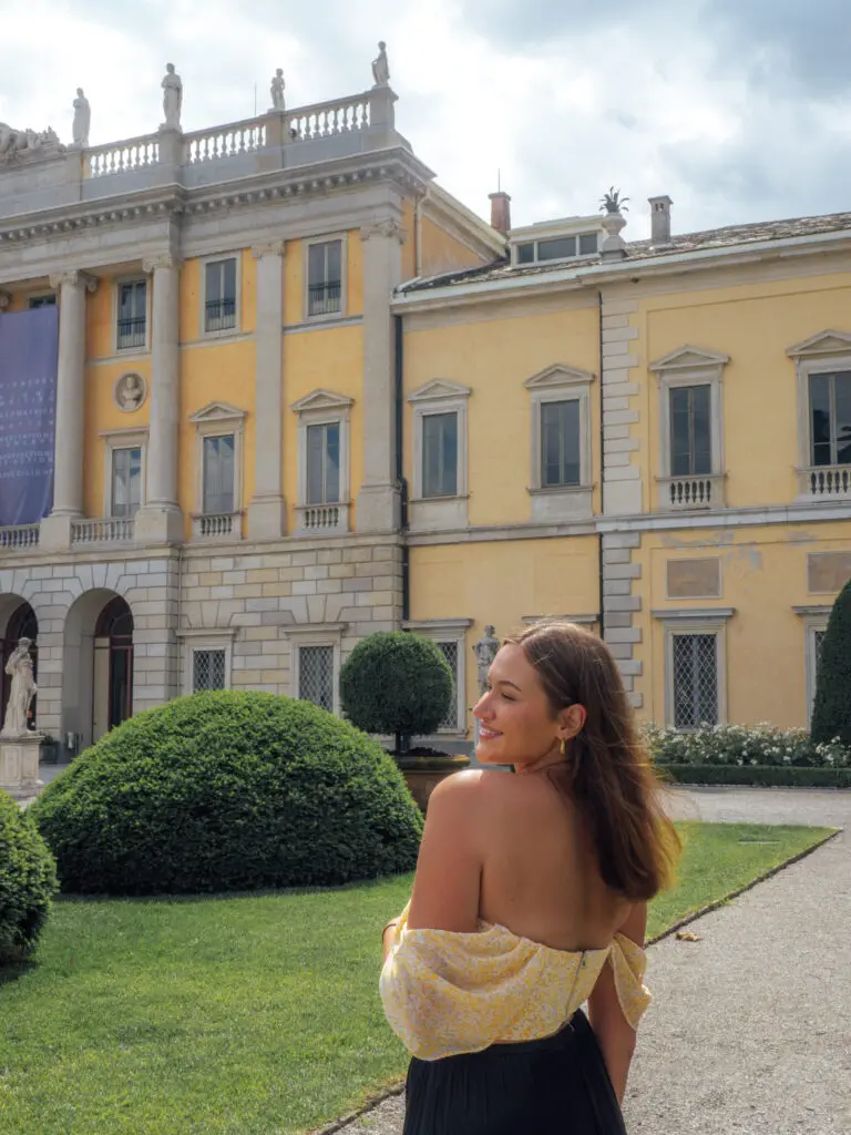 LAKE COMO SHE TRAVELLED THE WORLD