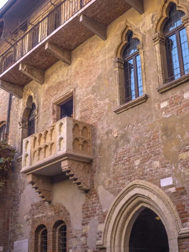 JULIET'S BALCONY