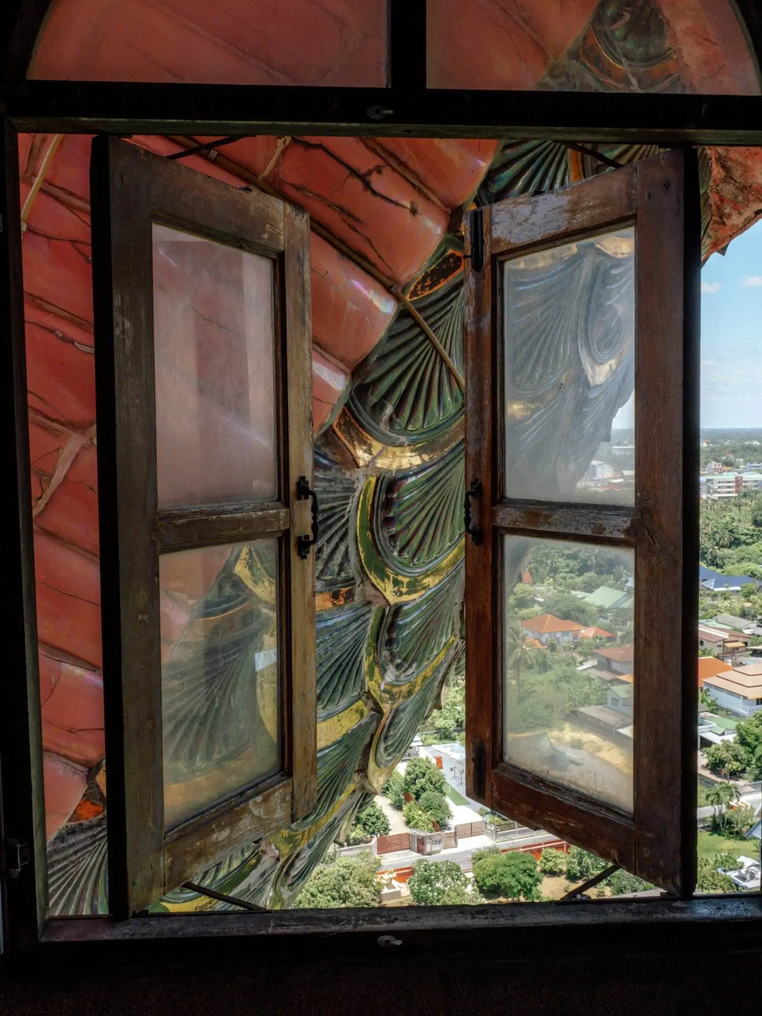 WAT SAM PHRAN WINDOW