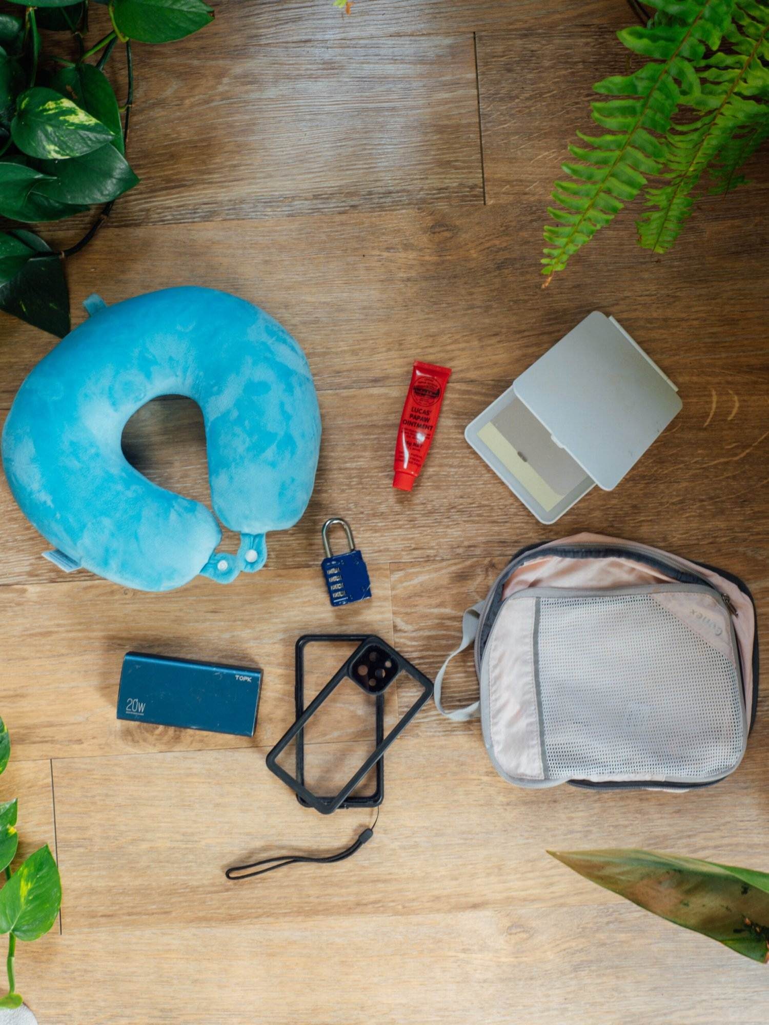 30 MUST HAVE ESSENTIALS FOR YOUR BACKPACKING TRIP - She Travelled the World